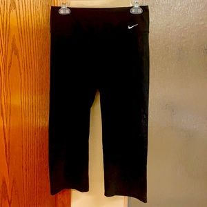Women’s Nike Dry Fit Capri workout pants.